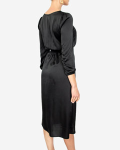 Fekete midi ruha, derékban szabott - Ruházat