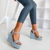 Jasnoniebieskie sandały na koturnie Demetera - Obuwie