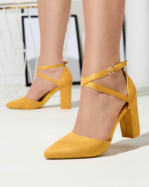 Mustár színű női tűsarkú cipő Amagy- Lábbeli