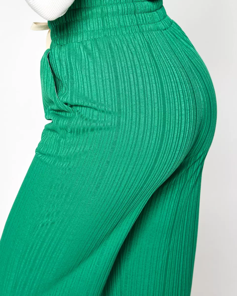 Női bordázott bő nadrág zöld színben- Ruházat