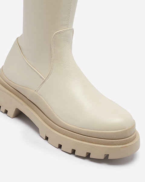 OUTLET Bézs női térdig érő, vastagabb talpú csizma Amerima- Footwear