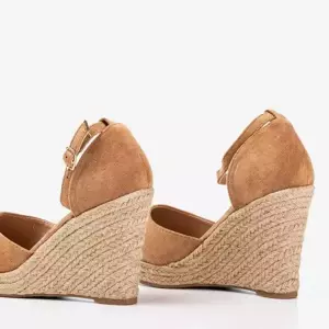 OUTLET Brązowe espadryle na koturnie Bonita - Obuwie