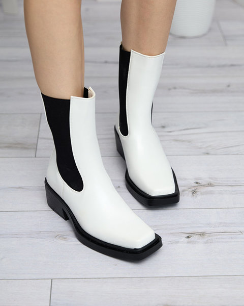 OUTLET Fehér női magas szárú csúszós csizma Darran- Footwear