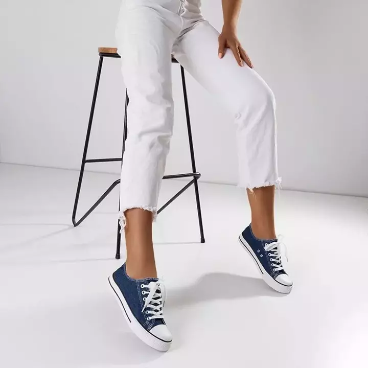 OUTLET Navy blue női tornacipő Gabrela - Cipő