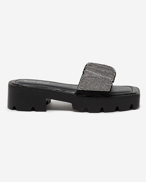 OUTLET Női fekete flip-flop cirkószegekkel Emkoy- Footwear