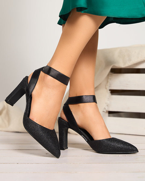 OUTLET Női fekete tűsarkú szandál csillogással Brossi- Footwear