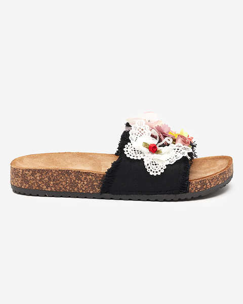 OUTLET Női papucs szövet virágokkal fekete színben Ososi- Shoes