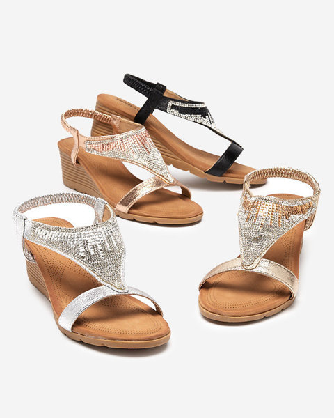 OUTLET Női szandál cirkóniákkal éksarkú ezüst színben, Serrifo- Shoes