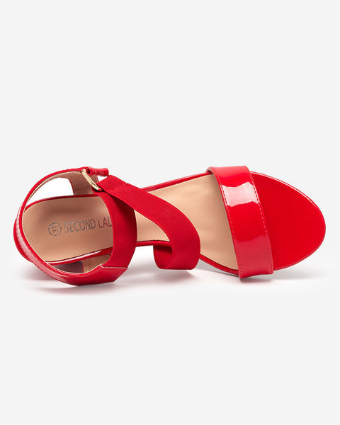 OUTLET Pirosra lakkozott női szandál a Wopala-Footwear poszton