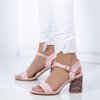 Różowe sandały ze zdobionym obcasem Silvia - Obuwie