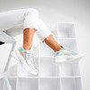 Srebrne sneakersy damskie z holograficznym wykończeniem That's You - Obuwie