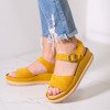 Żółte sandały na grubszej podeszwie Climaco - Obuwie